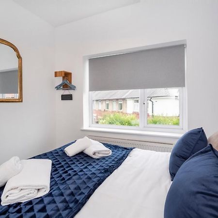 Stylish Hot Tub House With Free Parking! York Exterior foto