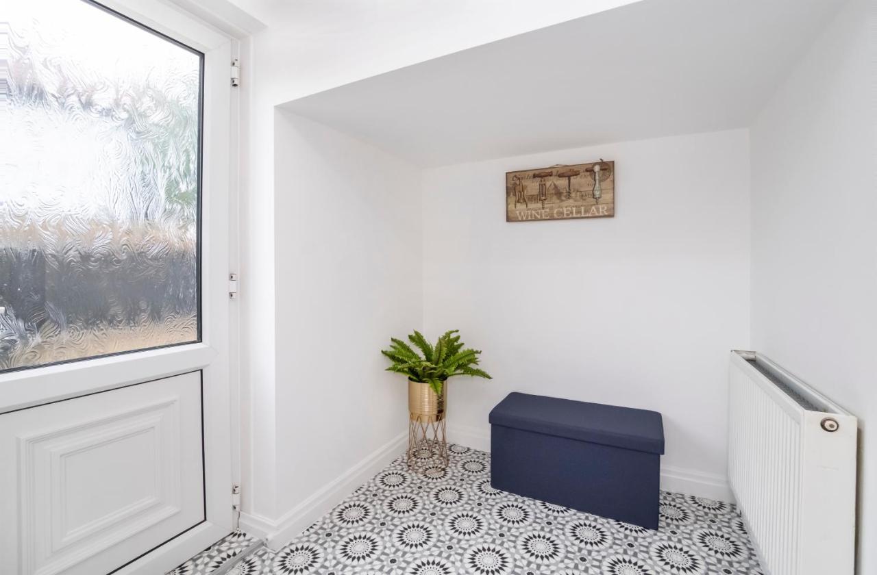 Stylish Hot Tub House With Free Parking! York Exterior foto