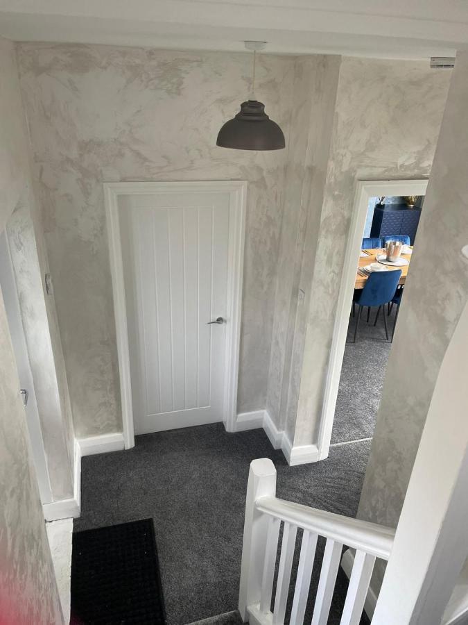 Stylish Hot Tub House With Free Parking! York Exterior foto