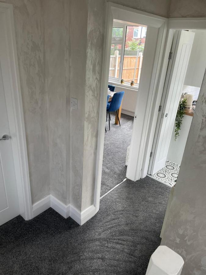 Stylish Hot Tub House With Free Parking! York Exterior foto