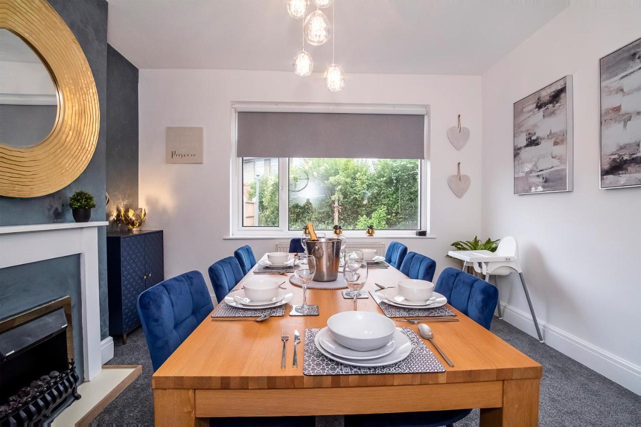 Stylish Hot Tub House With Free Parking! York Exterior foto